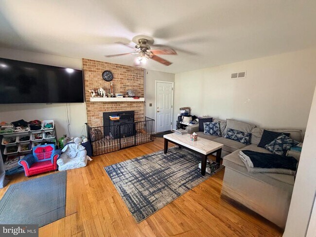 Building Photo - 2732 Alfred Cir