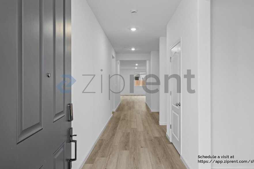 Building Photo - 2494 Zellerbach St