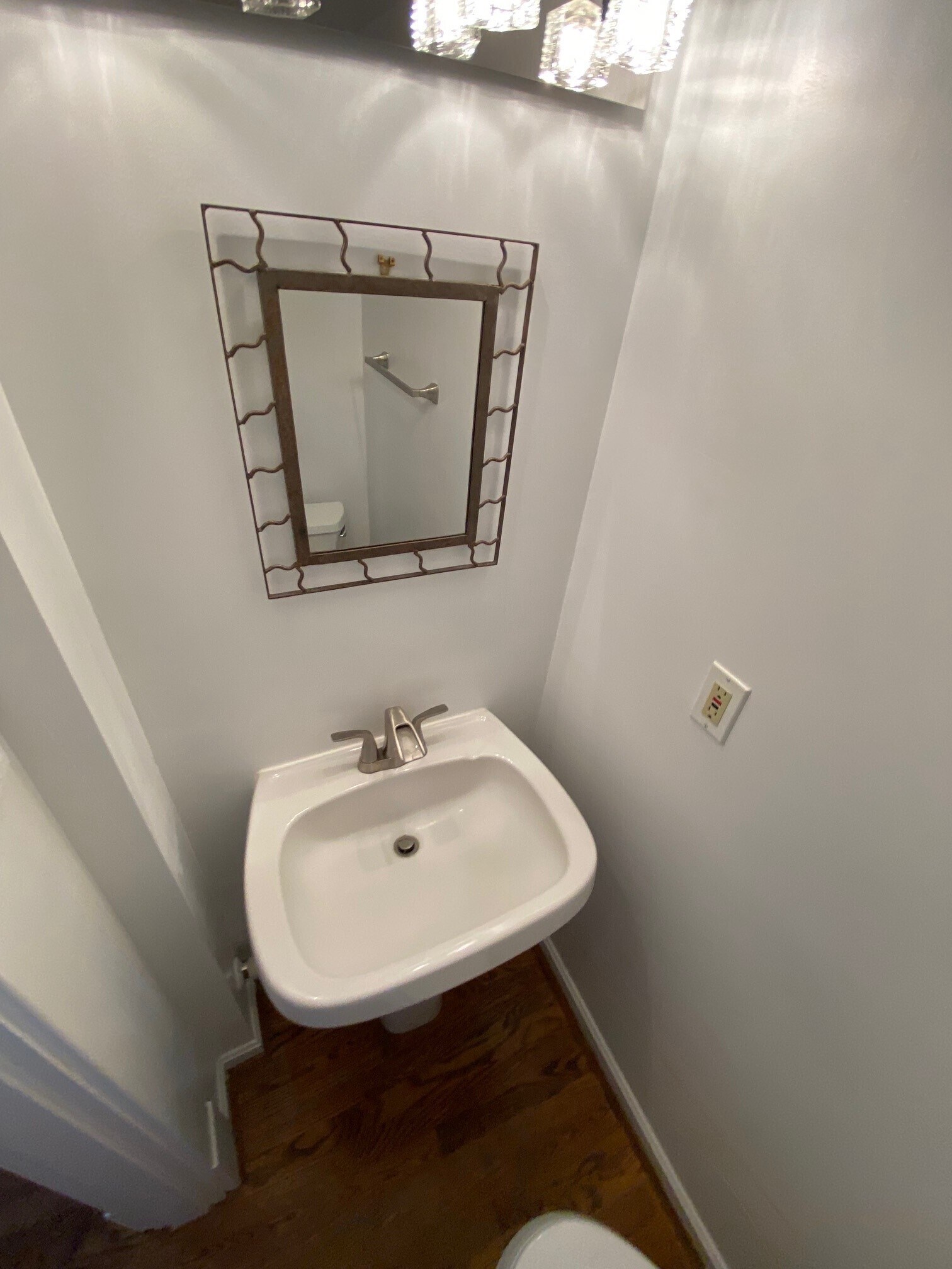 Powder Room - Ground floor - 112 N Peyton St