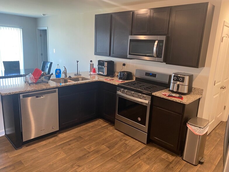 Building Photo - 241 Sedmont Cir