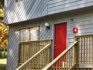 Primary Photo - Townhouse in Smoketree Apartments