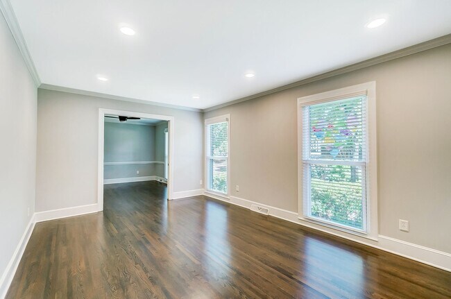 Building Photo - Fully Remodeled Ranch Style Home In South Park! (Landscaping Included)