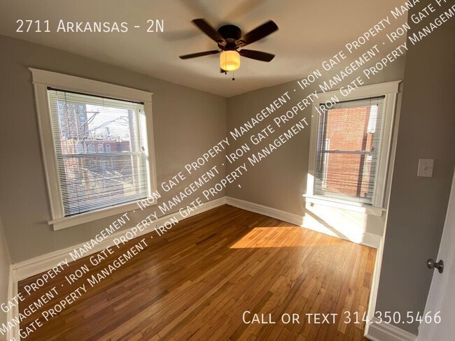 Building Photo - Tower Grove East charming one-bedroom apar...