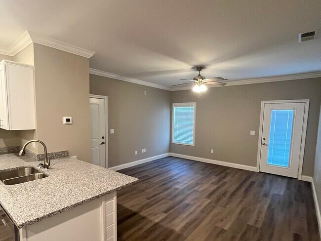 Primary Photo - 5312 Baker Rd