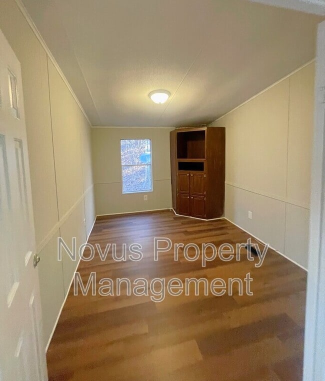 Building Photo - 249 Oakleigh Dr