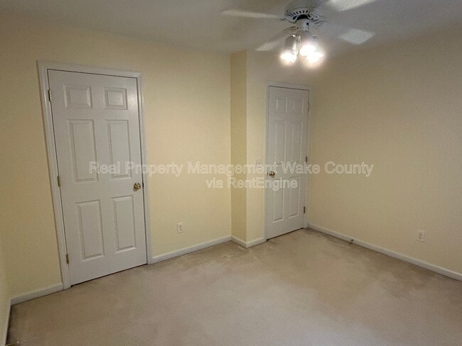 Building Photo - 106 Oak Spring Ct