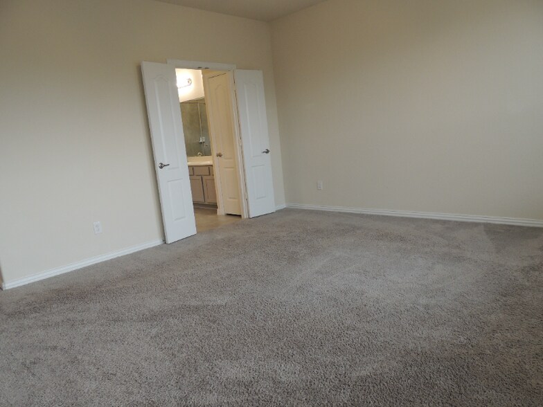 Building Photo - 13017 Dancing Reed Dr