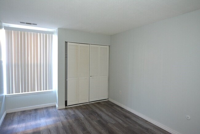 Building Photo - 58 Shrewsbury Green Dr