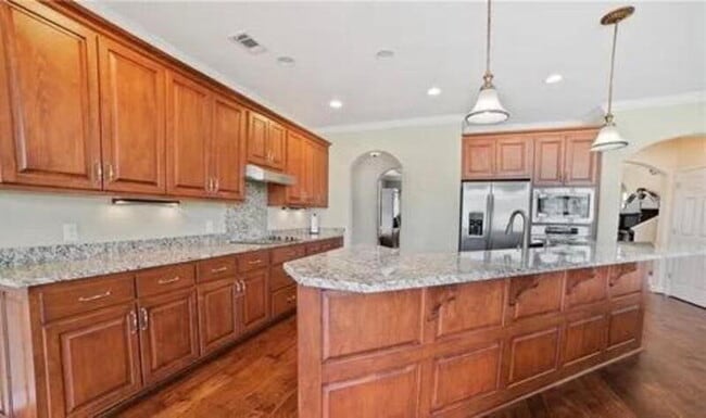 Building Photo - 663 Wyndham Way