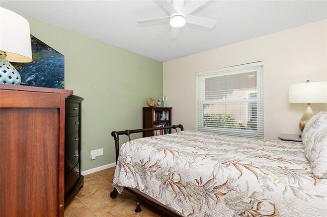 Building Photo - 5815 NW 96th Dr