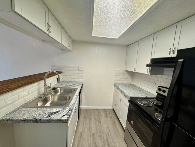 Building Photo - Chase Village Apartments