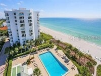 Building Photo - 1050 Longboat Club Rd