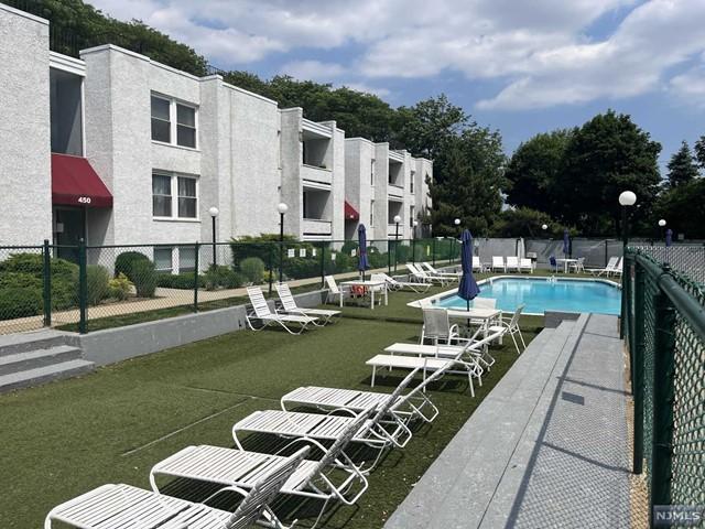 Pool area: 4 badges - 456 River Rd