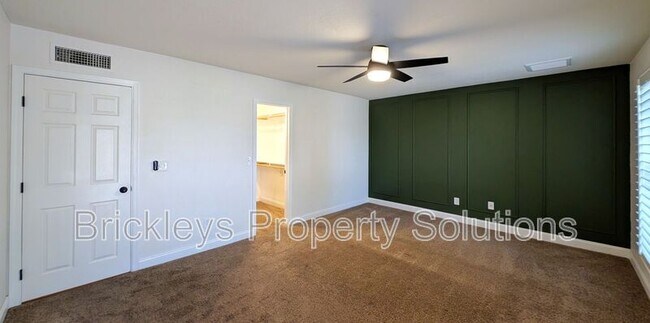 Building Photo - 2029 S Nina Cir