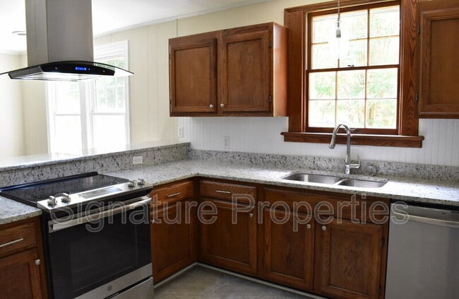 Building Photo - 8304 Michaels Rd