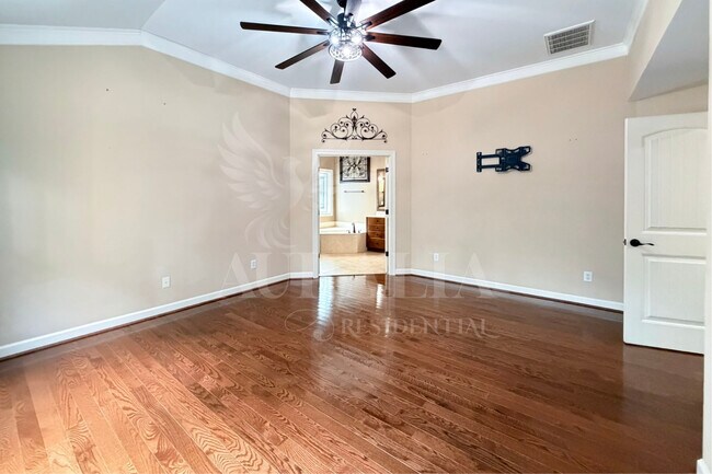 Building Photo - 5604 Pine Rock Ct
