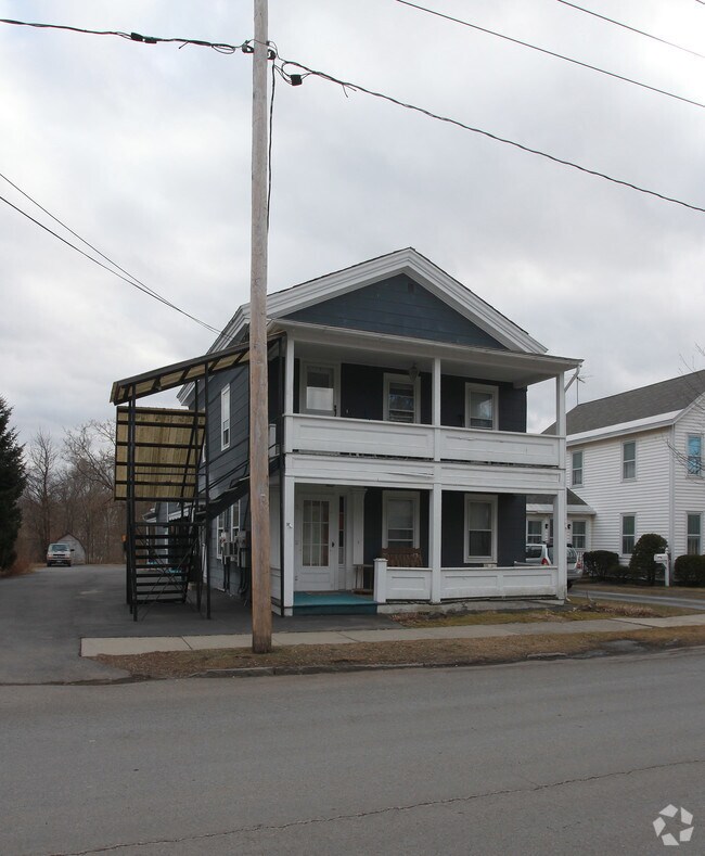 Building Photo - 30 Washington St