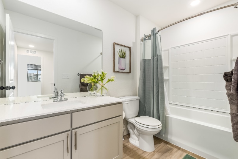 Building Photo - 5795 Champlain Dr