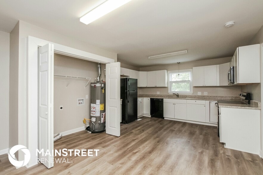 Building Photo - 200 Shepherd Rd