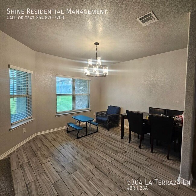 Building Photo - 5304 La Terraza Ln