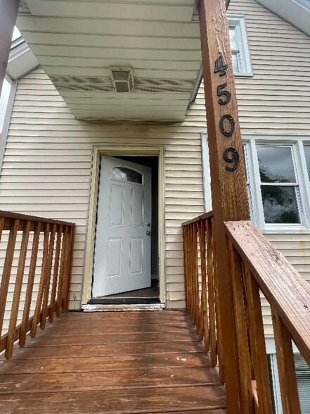 Building Photo - 4509 S Talman Ave