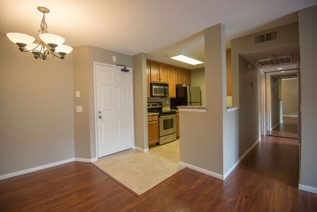 Primary Photo - 7130 Shoreline Dr