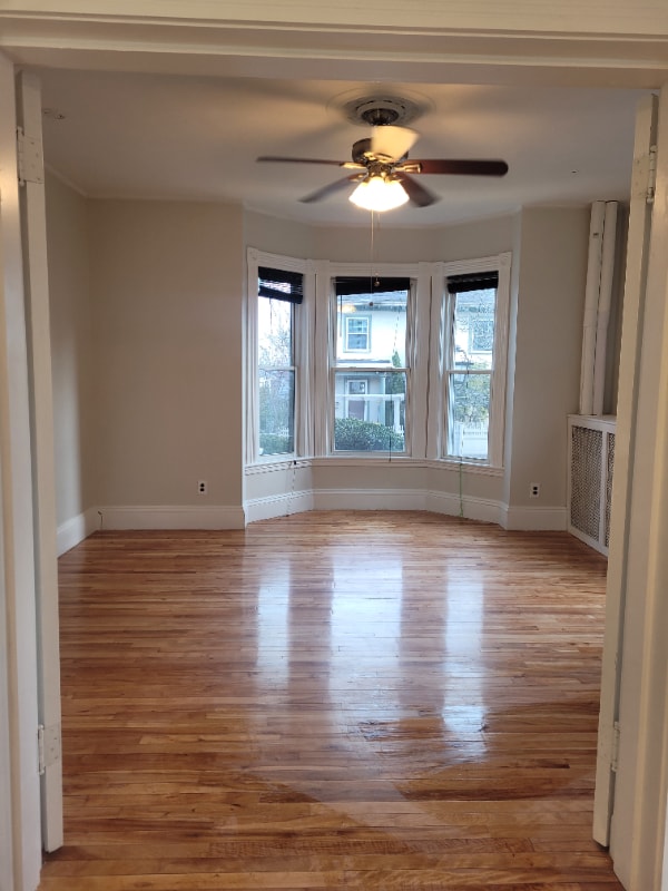 Building Photo - 37 Byron St