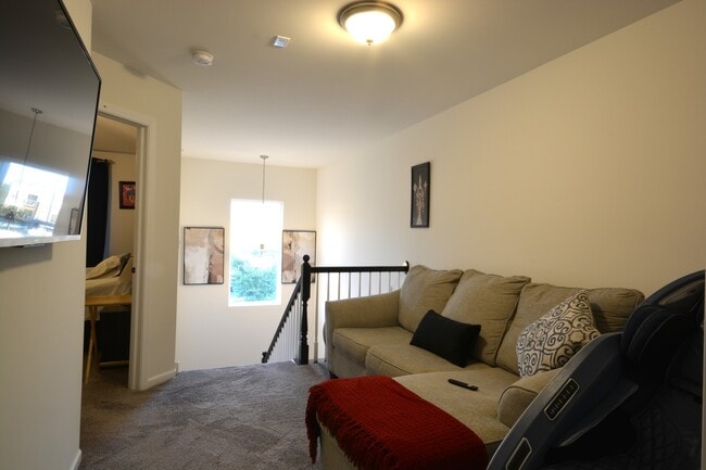Building Photo - 3S624 Everton Dr