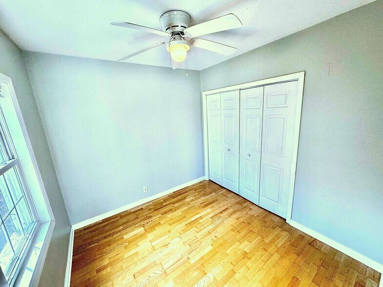 Building Photo - 1011 Maynor St