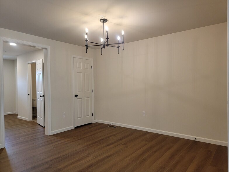Building Photo - 85 Beech Tree Ct