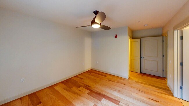 Building Photo - Spacious and Modern Ground Floor 2 bed 2 b...