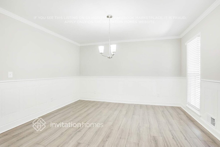 Building Photo - 1522 Oakmoor Pl