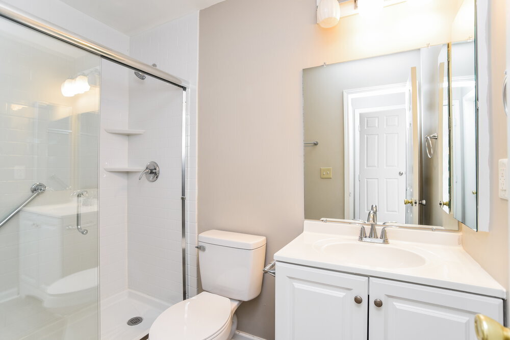 Building Photo - 5003 Jade Ct