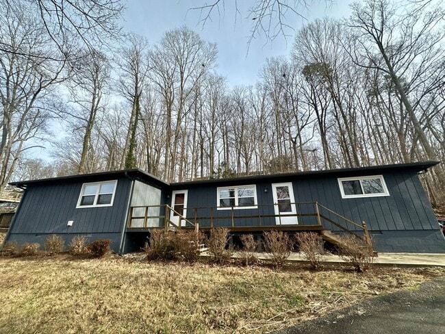 Building Photo - 238 Sunset Ave