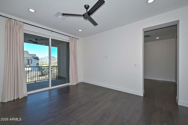 Building Photo - 11300 N Casa Dega Dr