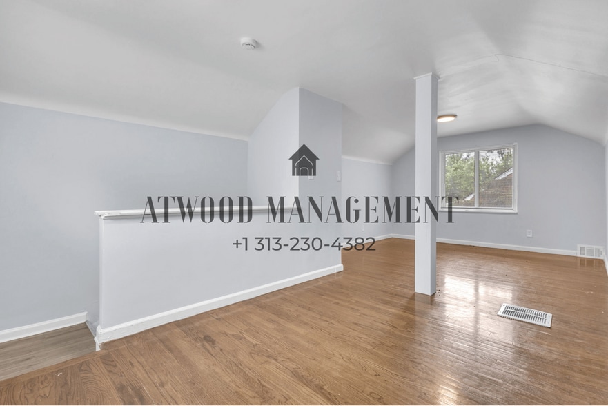 Building Photo - 9755 Wayburn St