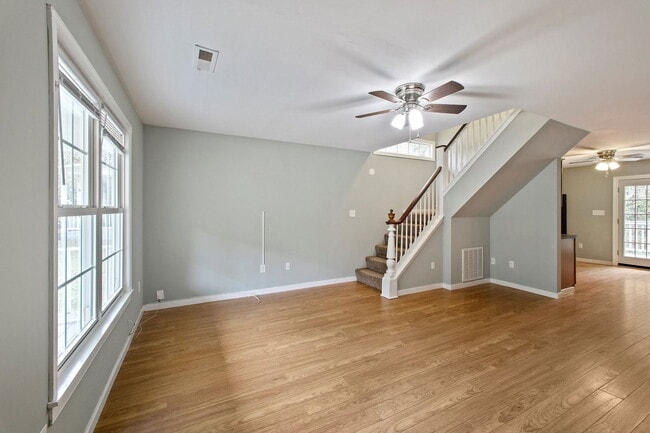 Building Photo - 5410 Campbell Ave