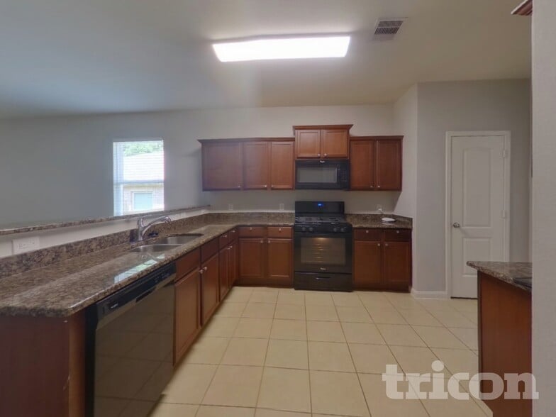 Building Photo - 7526 Fettle Ln