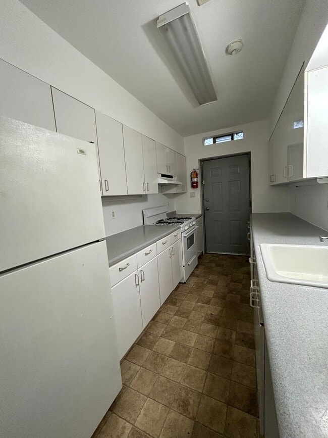 Building Photo - 163 Kirkbride Ave