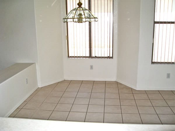 Building Photo - Great 3 bedroom, 2 bath home in great Glen...