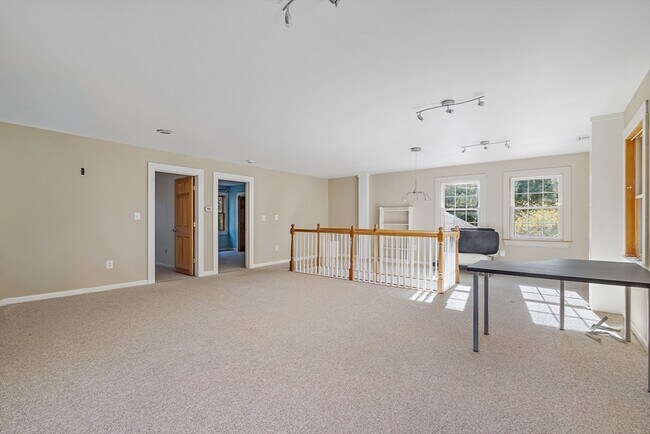 Building Photo - 379 Concord Rd