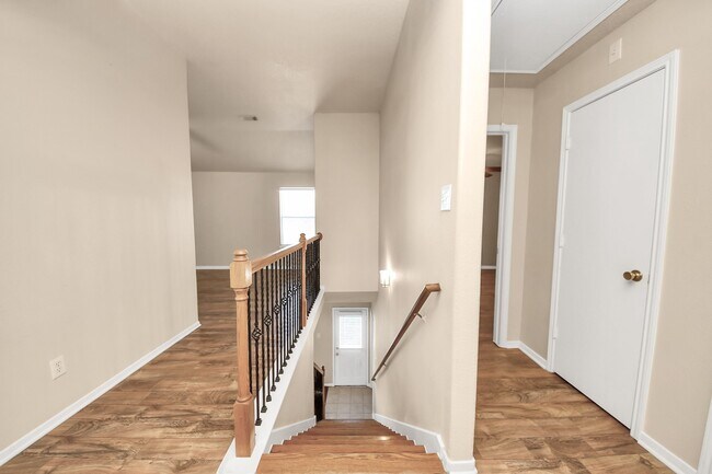 Building Photo - 19438 Juniper Vale Cir