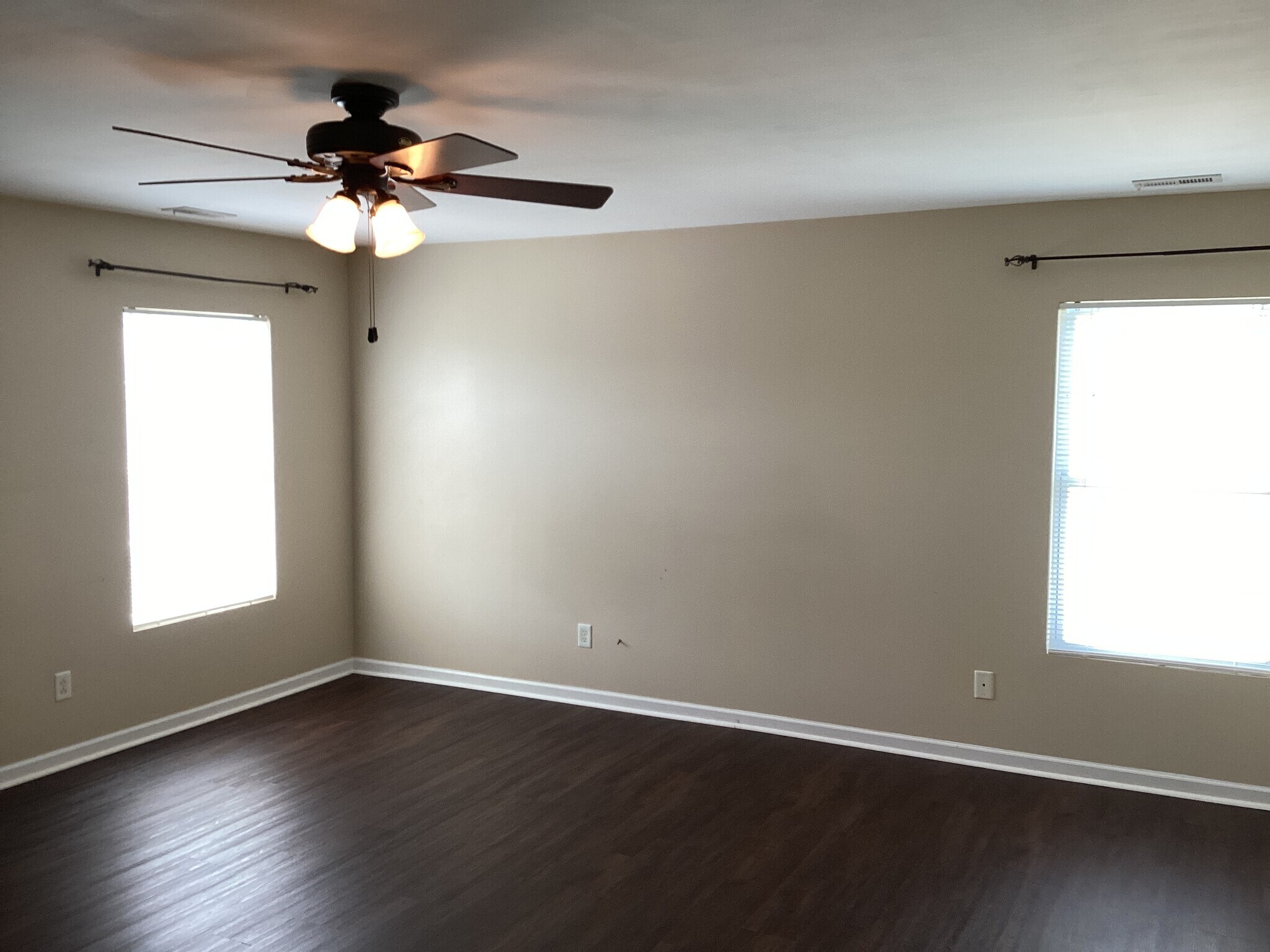 Building Photo - 1018 Skillbeck Rd