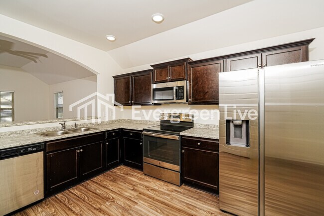 Building Photo - 6970 Brightwell Ln