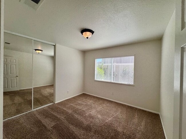 Building Photo - Spacious South Corona Single Story with 3 ...