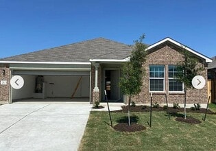 Building Photo - 212 Montego St