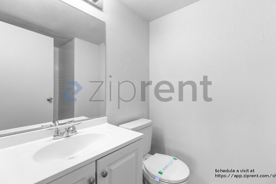 Building Photo - 3903 N Nellis Blvd