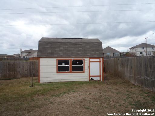 Building Photo - 2476 Medina Dr