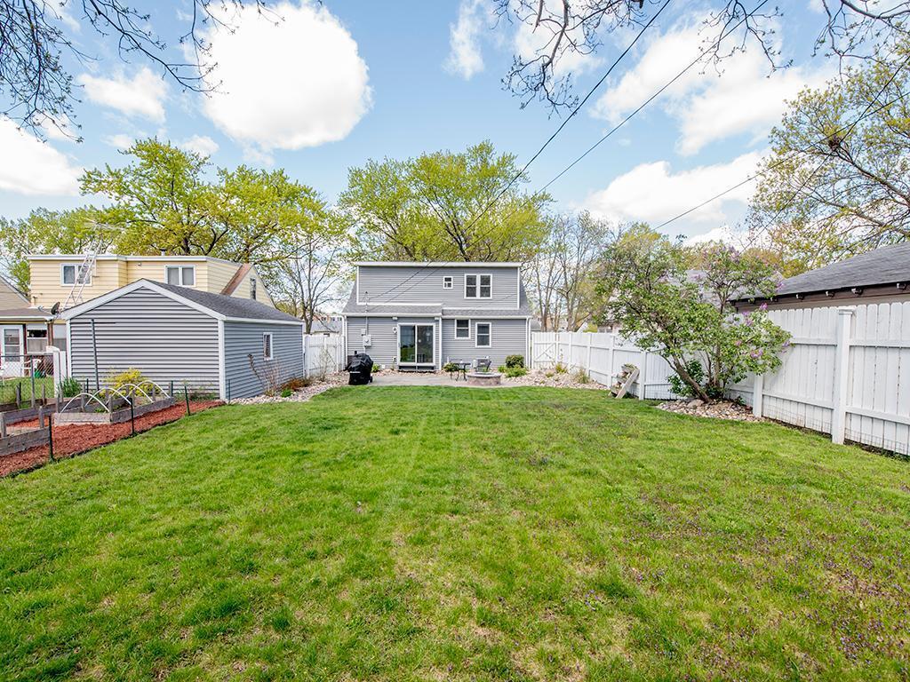 Building Photo - 3055 Utah Ave S