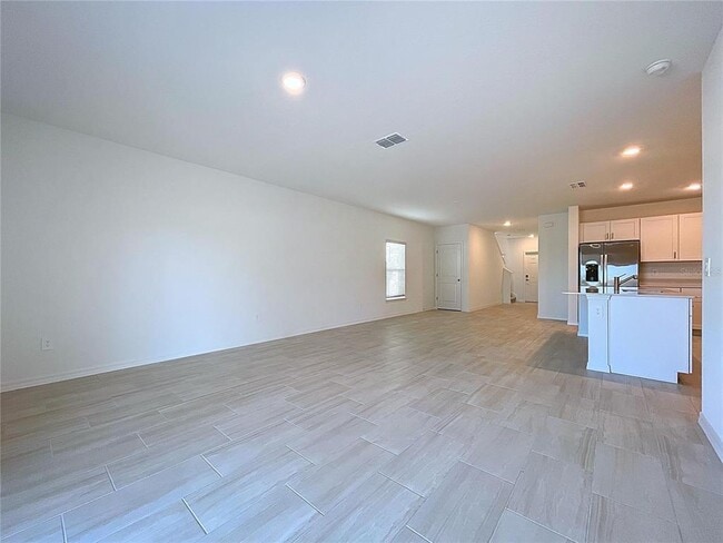 Building Photo - 17498 Happytrails St